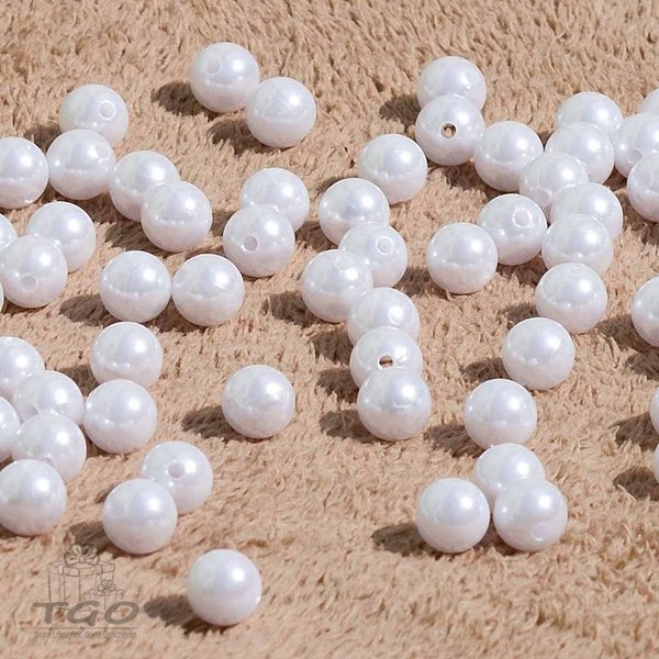 30 Stück Perlen weiß mit Loch 14mm